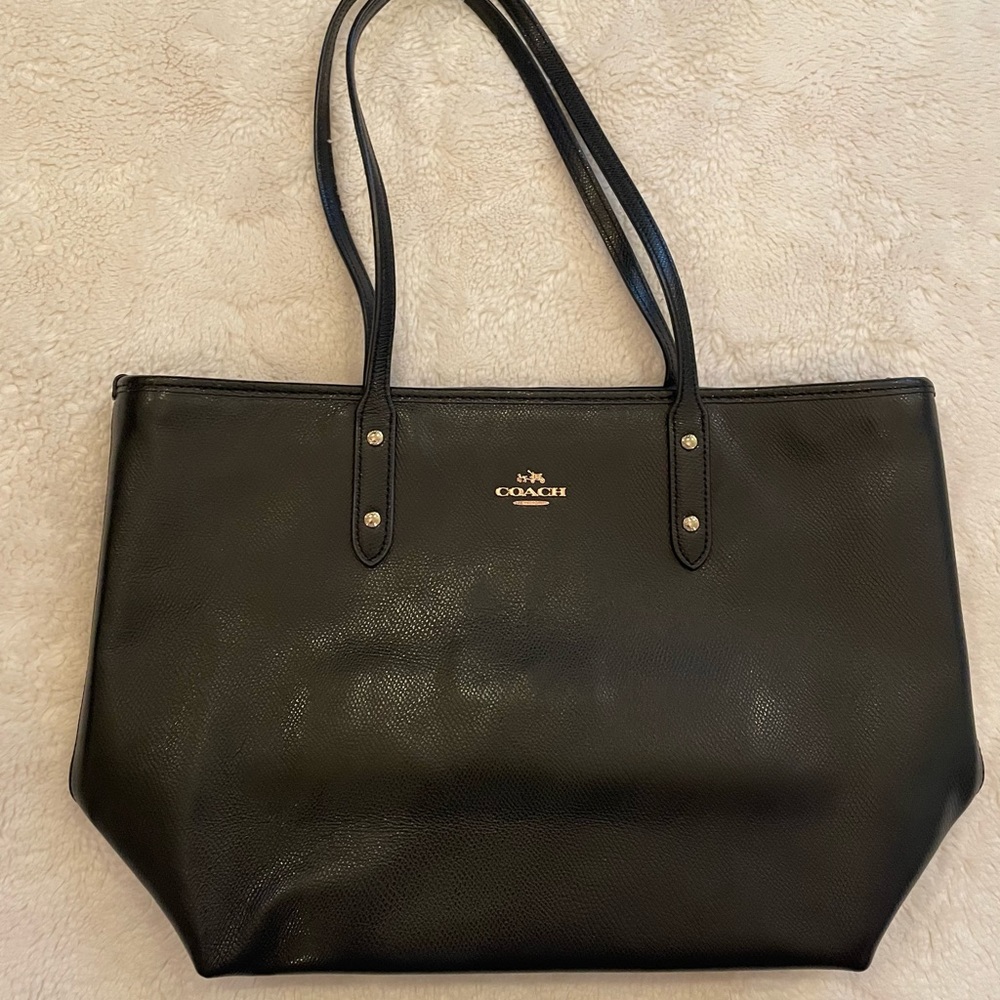 Coach Zipper Shoulder Bag